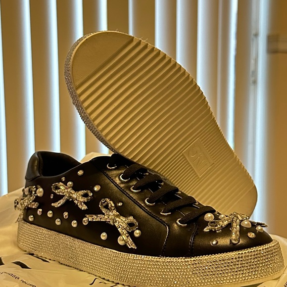 INC casual sneaker - New without Tags - Picture 4 of 4